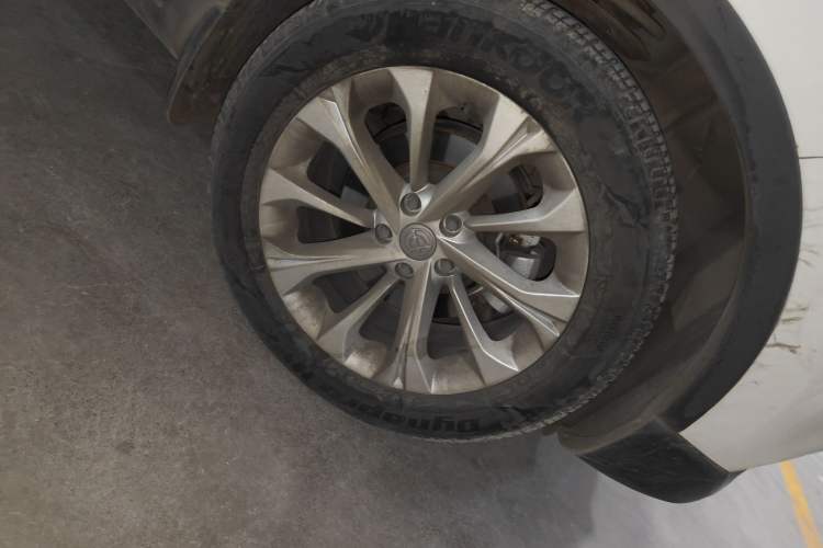 Used Brilliance V3 2016 1.5L Automatic Smart Version