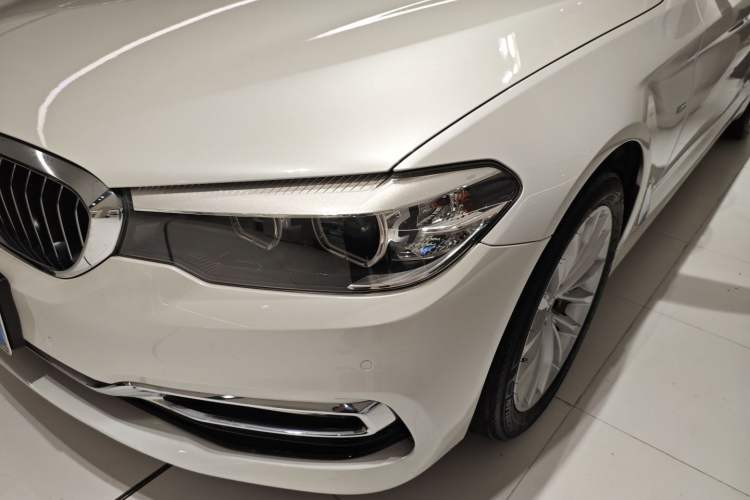 Used BMW 5 Series 2018 530Li Leading Edition Luxury Package
