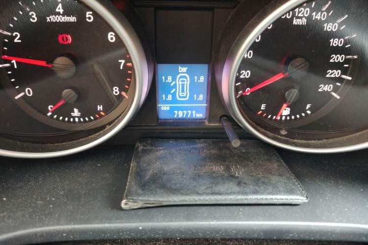 Used Haval H6 2015 Upgraded Model 1.5T Manual Two-Wheel Drive Elite Version
