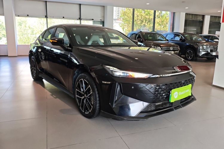 Used Changan UNI-V iDD 2024 Blue Whale Smart Electric iDD 136km ZhiKu Model