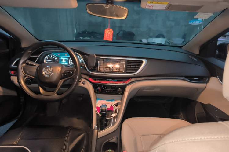 Used Buick GT 2015 15N Manual Elite Edition Center Console