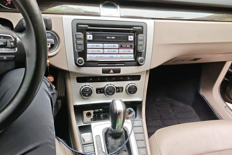 Used Volkswagen Magotan 2013 2.0 TSI Prestige Model
