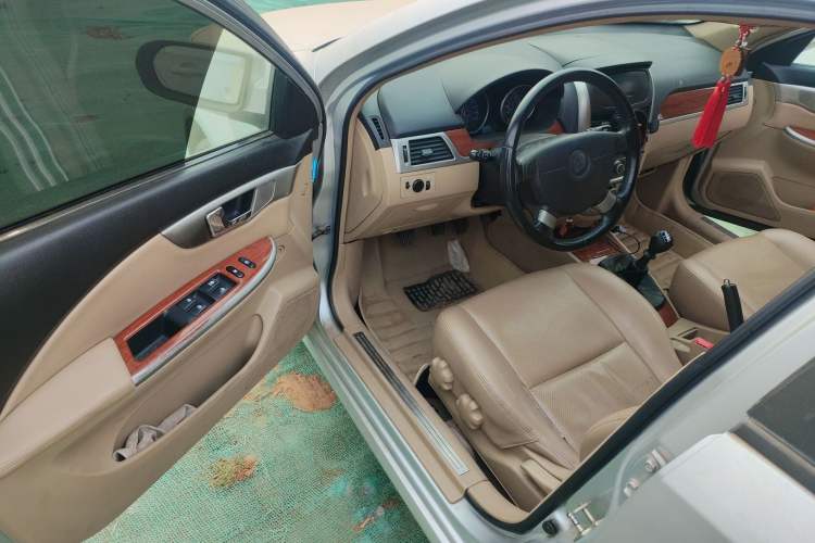 Used Buick Excelle 2011 1.6 LE-MT Driver Seat