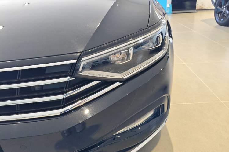 Used Volkswagen Magotan 2020 330TSI DSG Luxury Edition