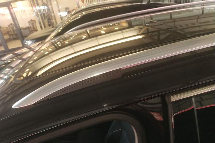 Used Volkswagen Tiguan L 2023 Restyled 330TSI Automatic Two-Wheel Drive R-Line Enhanced Comfort Version Roof