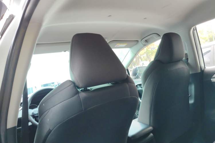 Used Toyota Wildlander 2023 2.0L CVT Two-Wheel Drive Leading Edition Headliner