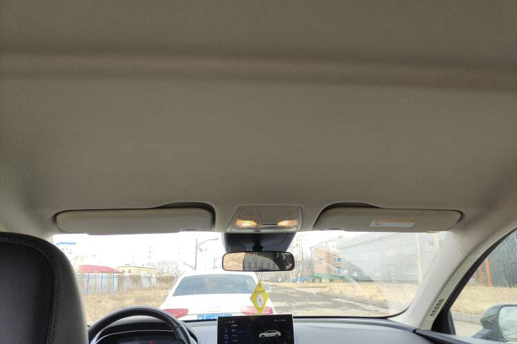 Used Hongqi E-QM5 2022 431 km Charge & Enjoy Edition
