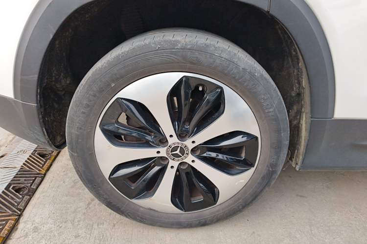 Used Mercedes-Benz GLB 2022 Updated GLB 200 Fashion Edition Right Rear Wheel Hub