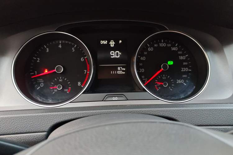 Used Volkswagen Golf 2015 1.6L Automatic Fashion Model