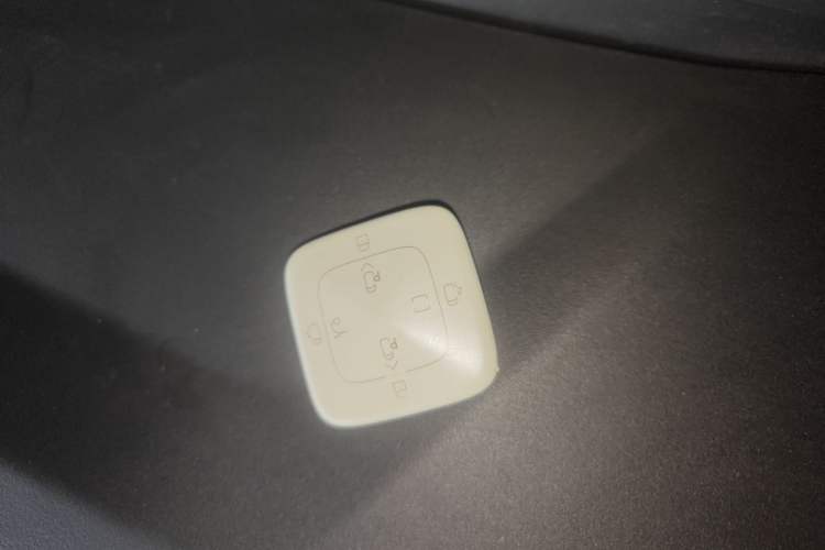 Used Zeekr 009 2024 7-Seater Walk-Through Version Four-Wheel Drive 108 kWh