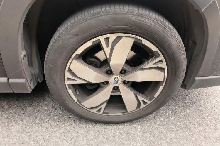 Used Subaru Forester 2021 2.0i e-Boxer Sport Edition with EyeSight Right Front Wheel Hub