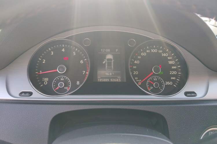 Used Volkswagen Magotan 2015 1.8TSI Advanced Model Instrument Cluster