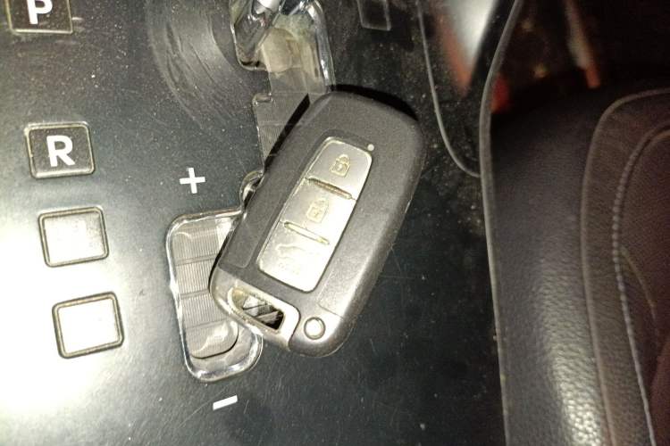 Used Hyundai ix35 2012 2.0L Automatic Two-Wheel Drive Elite Edition GLS
