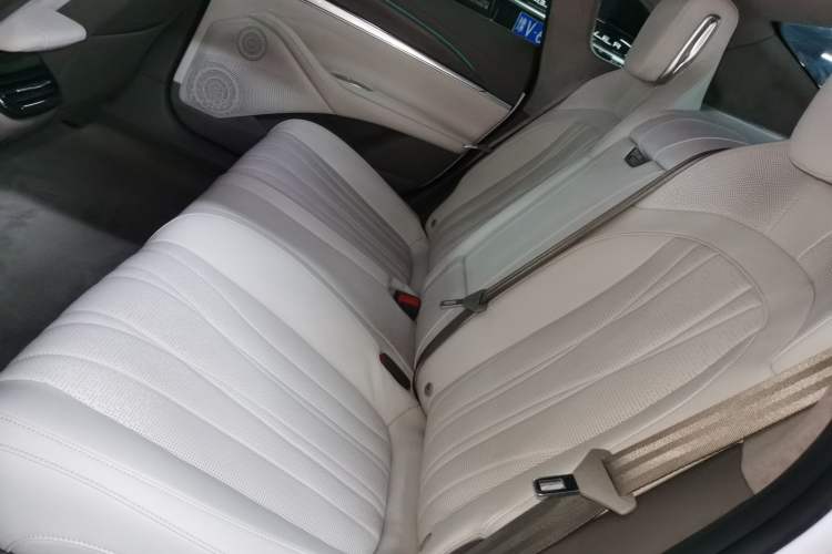 Used IM L7 2022 Pro Model Interior 4