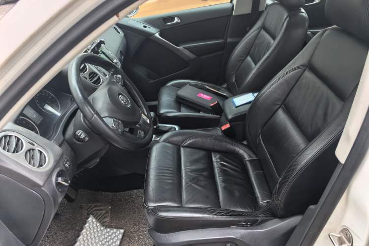 Used Volkswagen Tiguan 2010 2.0 TSI Automatic All-Wheel-Drive Elite Edition
