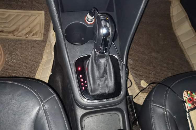 Used Volkswagen Polo 2014 1.6L Automatic Luxury Edition