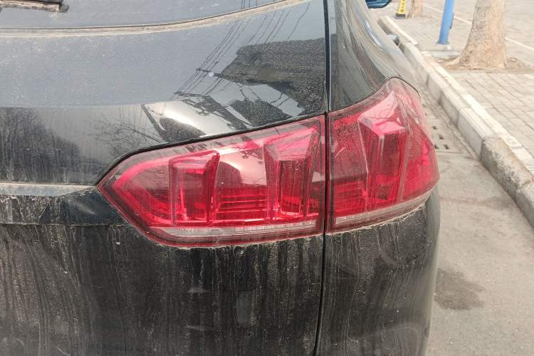 Used Wey VV5 2019 Upgraded Model 2.0T Two-Wheel Drive Flagship Version China VI Standard