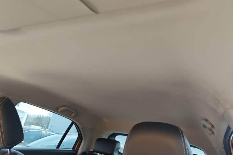 Used Dongfeng Aeolus AX4 2017 1.6L DCT Trendy Style
