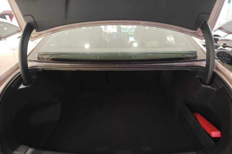 Used Volkswagen Passat 2025 Pro 380TSI Starry Dragon Luxury Edition
