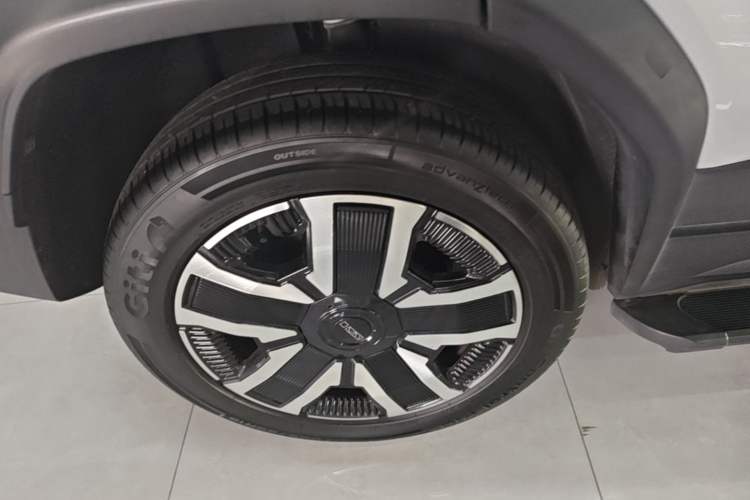Used iCAR 03 2024 472km Four-Wheel Drive Long-Range Version
