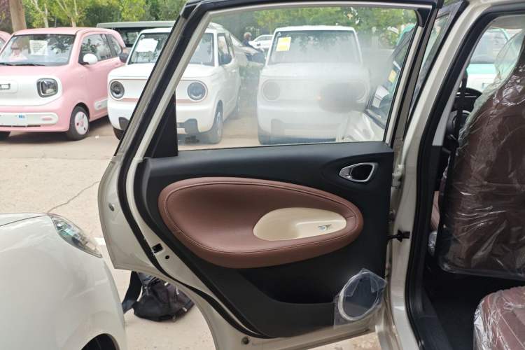 Used Wuling Bingo 2024 410 km Lingxi Deluxe Edition