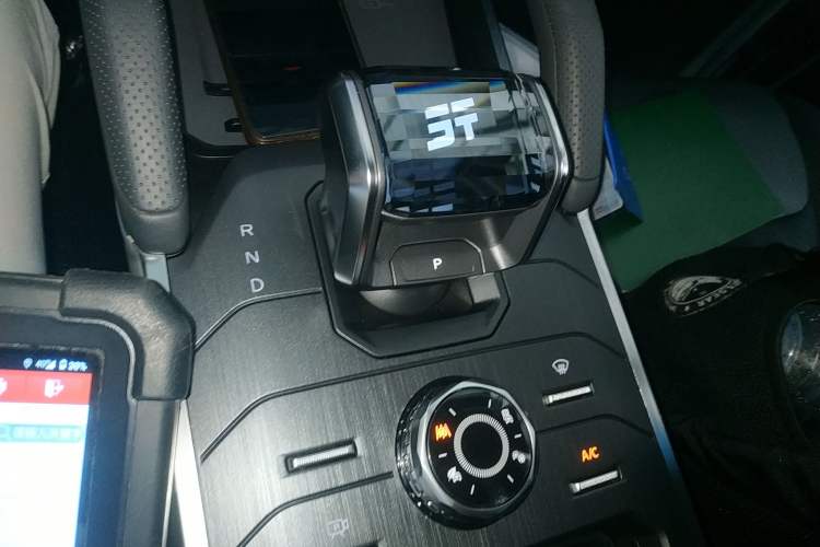 Used JETOUR Traveler C-DM 2024 C-DM 129KM Linye Edition Gear Lever