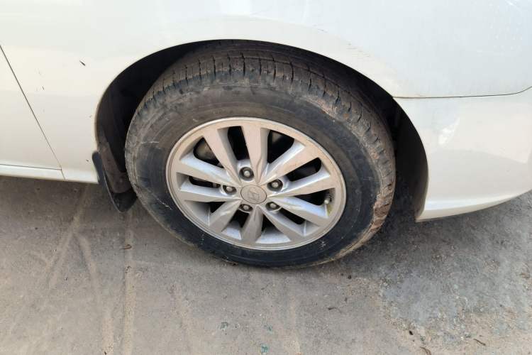 Used Hyundai Celesta 2015 1.6L Automatic Comfort Model
