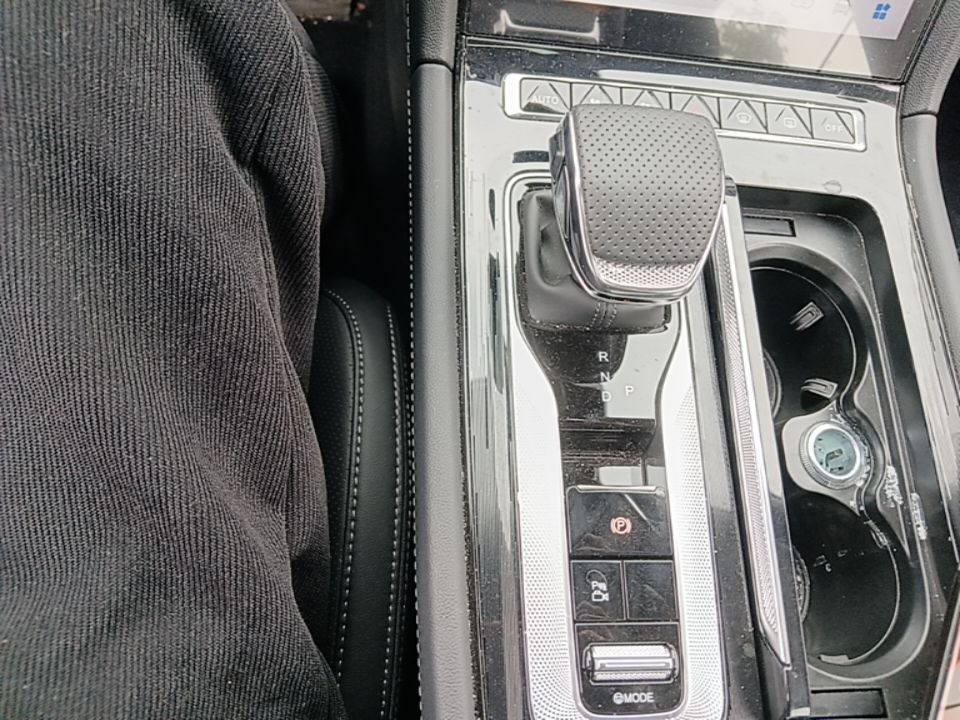 Hongqi H5 PHEV 2025 130 Super Hybrid Version — снимка 16