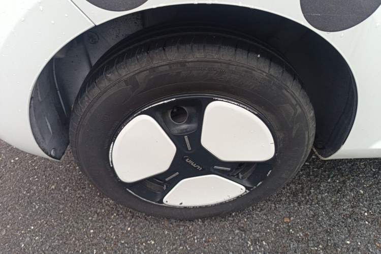 Used CHANGAN NEVO Lumin 2022 155 km – Refreshingly Sweet Edition Right Rear Wheel Hub