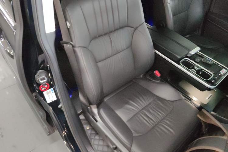 Used Honda Odyssey 2024 2.0L eHEV Sharp – Supreme Edition Right Front Seat