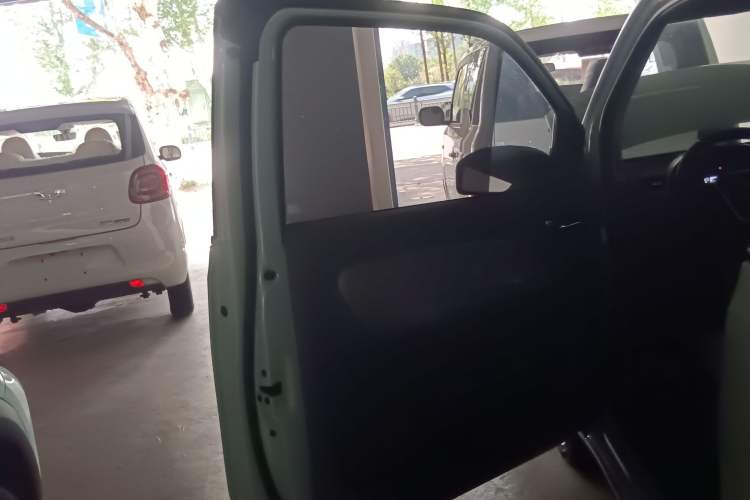 Used Wuling Hongguang MINIEV 2021 Macaron Premium Model – Lithium Iron Phosphate