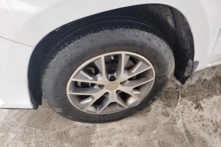 Used BYD Song 2018 1.5TID Automatic Smart Connect Prestige Model Exterior 2