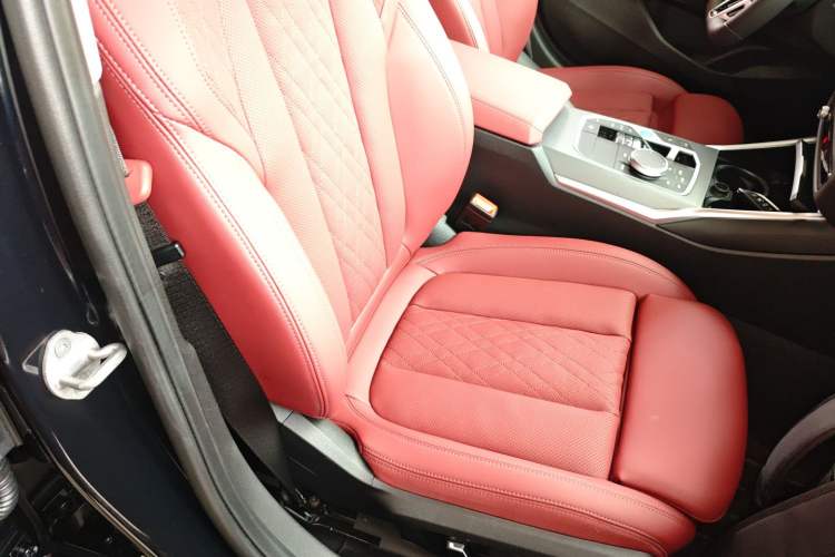 Used BMW i3 2025 eDrive 35 L
