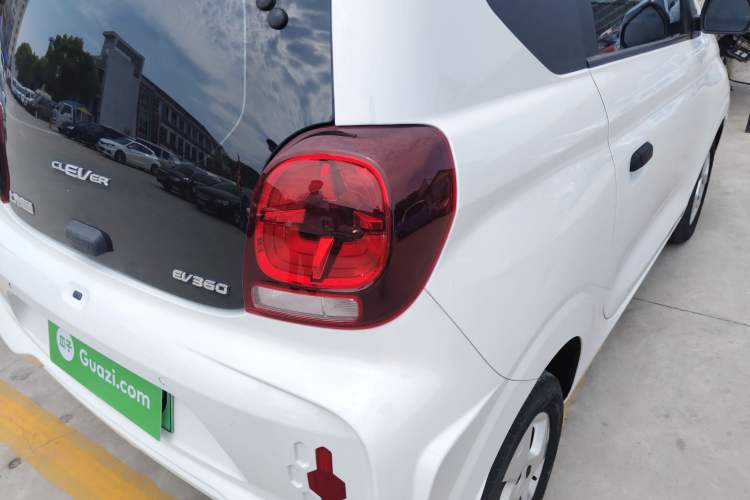 Used Roewe Clever 2021 302km All-Round Version Right Rear Taillight