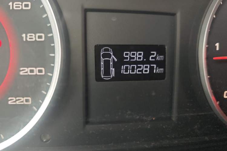 Used SAIC MAXUS G10 2016 1.9T Manual Elite Edition Diesel China IV
