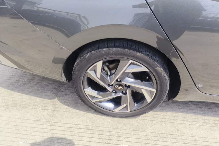 Used Hyundai Elantra 2023 1.5L CVT GLX Elite Edition Exterior 5