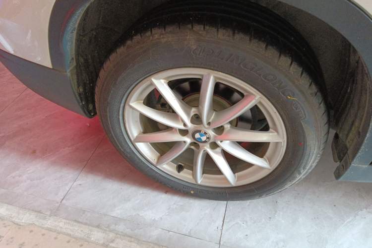 Used BMW X1 2016 sDrive18Li Fashion Model Right Rear Wheel Hub