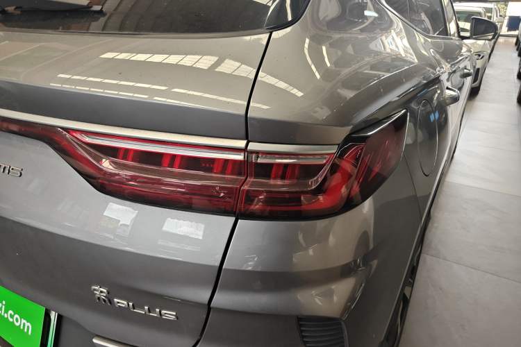 Used BYD Song PLUS New Energy 2021 DM-i 110KM Flagship Model Exterior 3