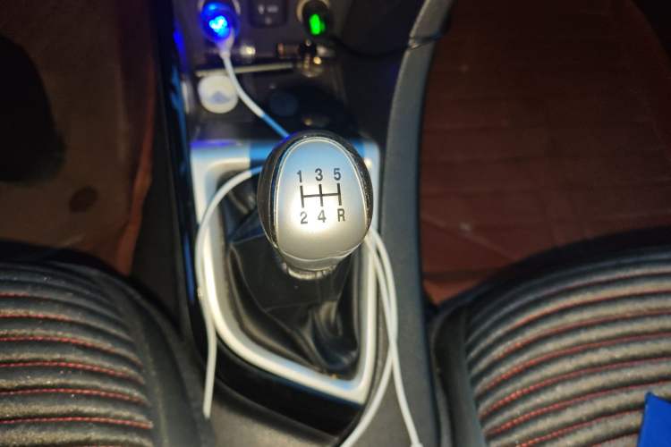 Used CHANGAN Alsvin V7 2015 1.6L Manual LeShang Edition China V Standard Gear Lever