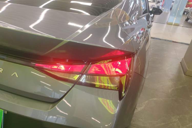 Used Hyundai Elantra 2023 1.5L CVT GLS Leading Edition
