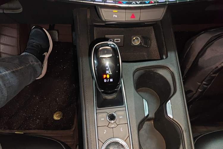 Used Cadillac XT4 2021 28T Two-Wheel Drive Tech Edition