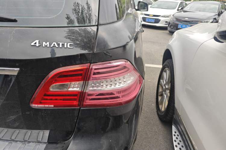 Used Mercedes-Benz M-Class 2014 ML 400 4MATIC Dynamic Model
