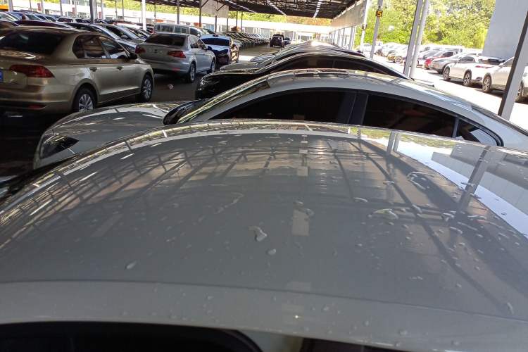 Used Volkswagen Polo 2016 1.4L Manual Fashion Model Roof