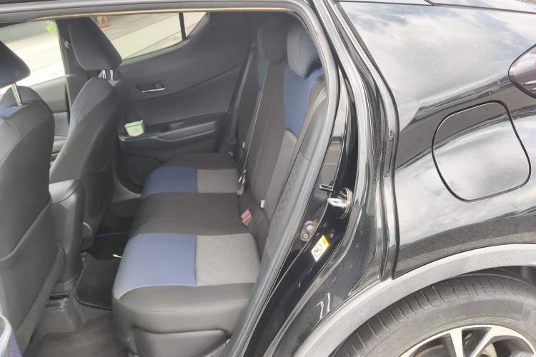 Used Toyota C-HR 2018 2.0L Leading Edition China V-standard
