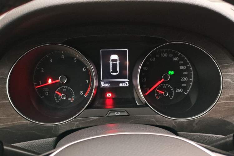 Used Volkswagen Golf Sportsvan 2016 230TSI Automatic Luxury Version