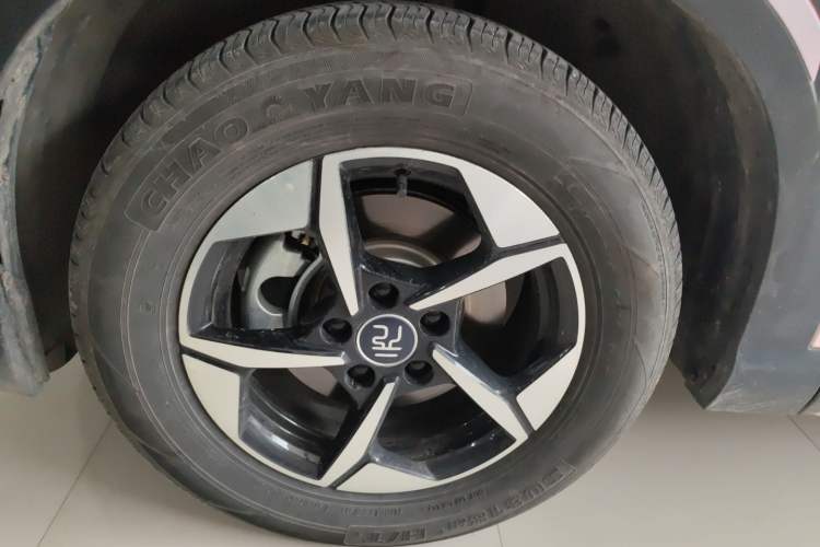 Used BYD Yuan UP 2025 Intelligent Driving Version 401 km Beyond-Range Edition