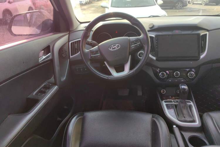 Used Hyundai ix25 2017 1.6L Automatic Smart Version
