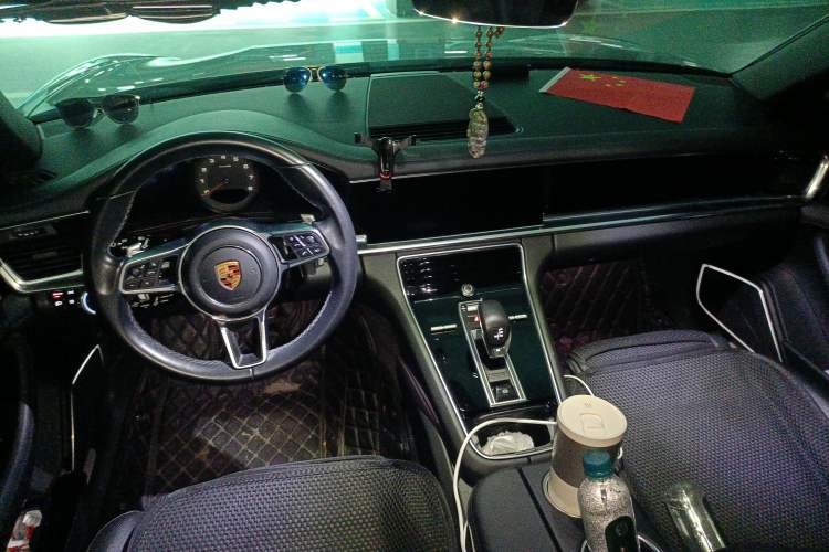 Used Porsche Panamera 2017 Panamera 4 Executive Long Wheelbase 3.0T
