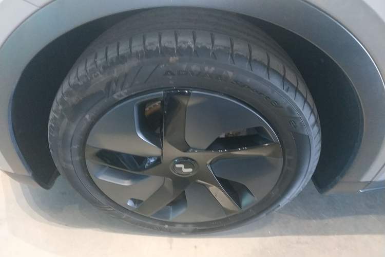 Used ONVO L60 2024 60 kWh Rear-Drive Version