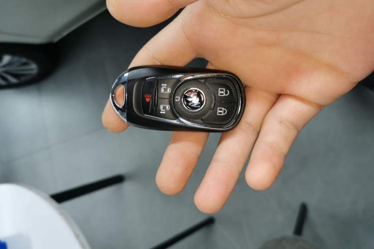 Used Buick GL8 2020 ES Land Cruiser 653T Luxury Edition